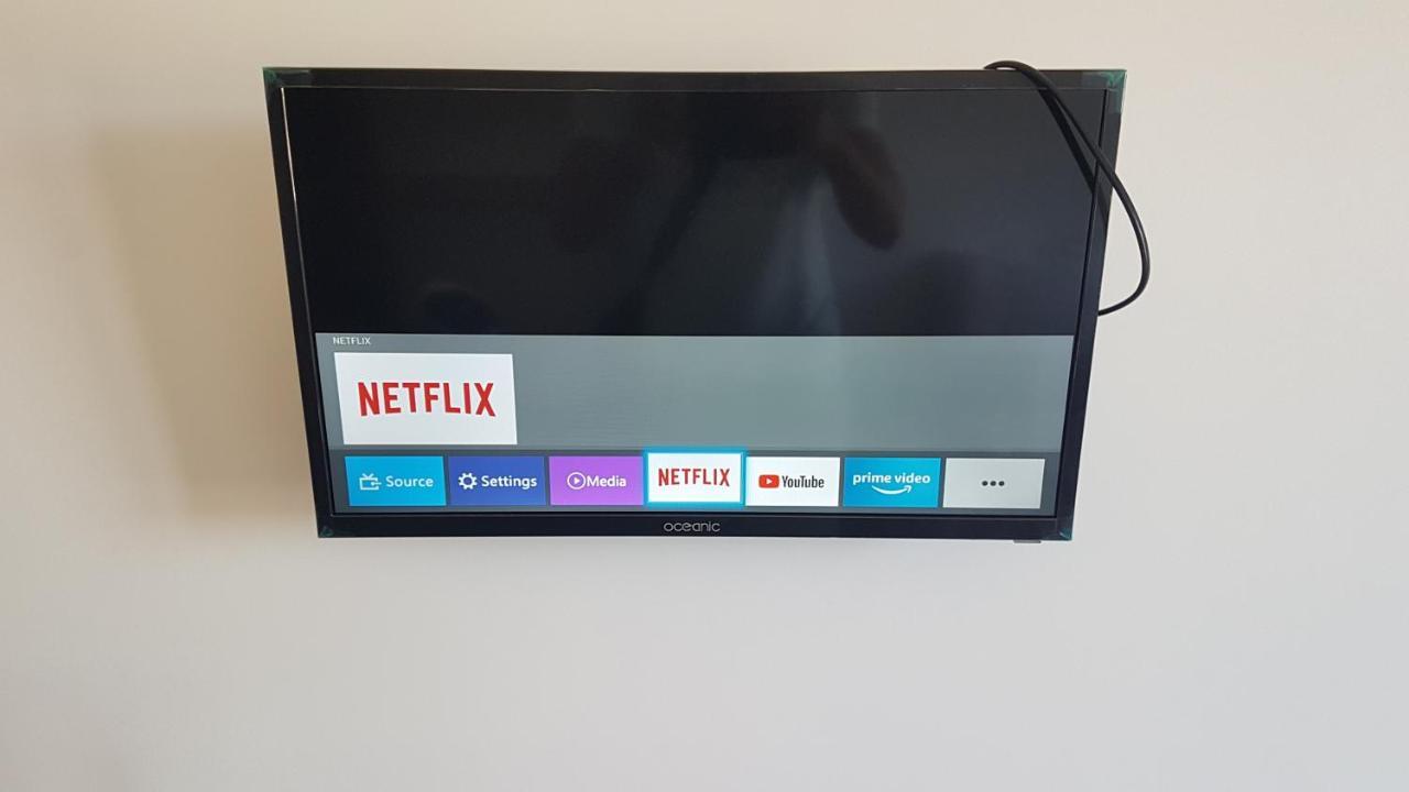 New Cheap Private Room, Kitchen , Overwieuw Sea,Tram On Spot, 12 Minutes From Nice Train Station With Tram , Beach In 17 Min Tram , Chambre Privee Pas Cher, Cuisine Equipee , Tram Sur Place, Apercu Mer, 12 Min De La Gare De Nice Avec Le Tram, 17 Min Eksteriør bilde