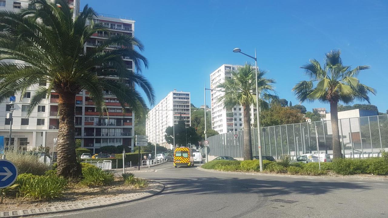 New Cheap Private Room, Kitchen , Overwieuw Sea,Tram On Spot, 12 Minutes From Nice Train Station With Tram , Beach In 17 Min Tram , Chambre Privee Pas Cher, Cuisine Equipee , Tram Sur Place, Apercu Mer, 12 Min De La Gare De Nice Avec Le Tram, 17 Min Eksteriør bilde